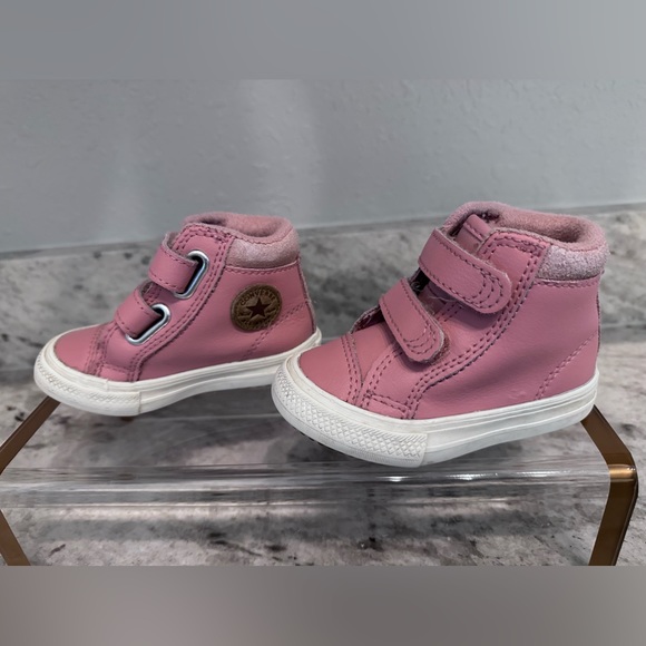 Converse Pink Chuck Taylor Leather All Star High Top Shoes Toddler Sz 4 - Picture 3 of 9